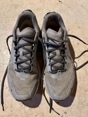 Oboz hiking sneakers